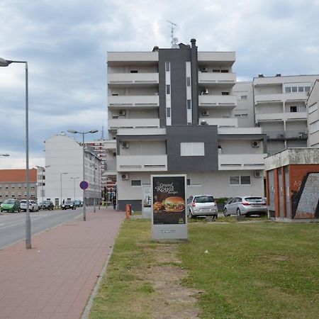 Apartment Viktor,Parking 오시예크 객실 사진