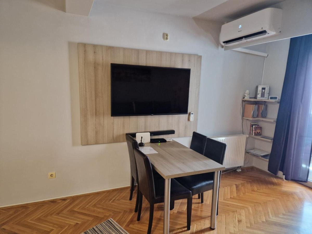Apartment Viktor,Parking 오시예크 외부 사진